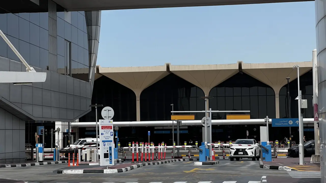 69b7b29f5d68f5-33630008