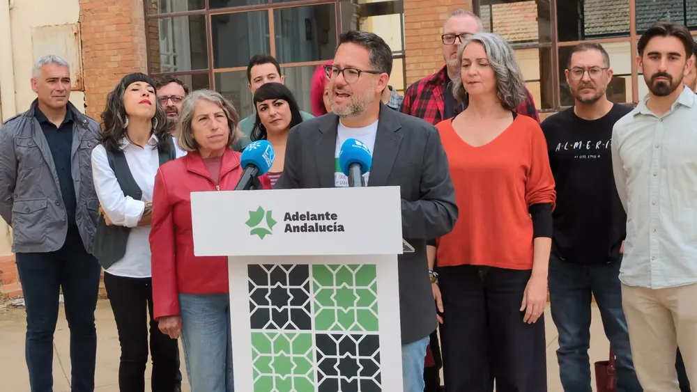 El candidato de Adelante Andalucía, José Ignacio García, en Málaga. / Samuel Saborido