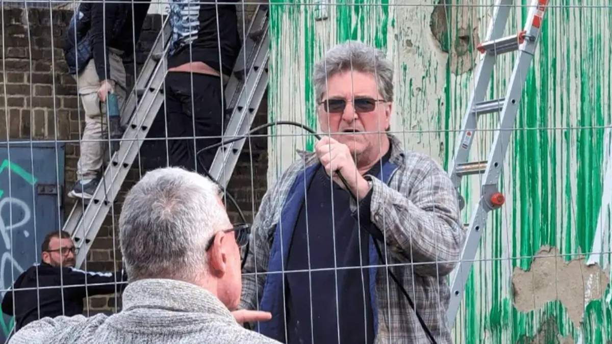 robin-gunningham-la-persona-detras-del-mitico-banksy-16-9-aspect-ratio-default-0_da39